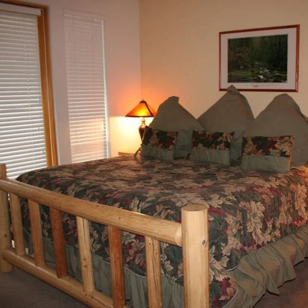 Snowstar in River Run by Alpine Lodging