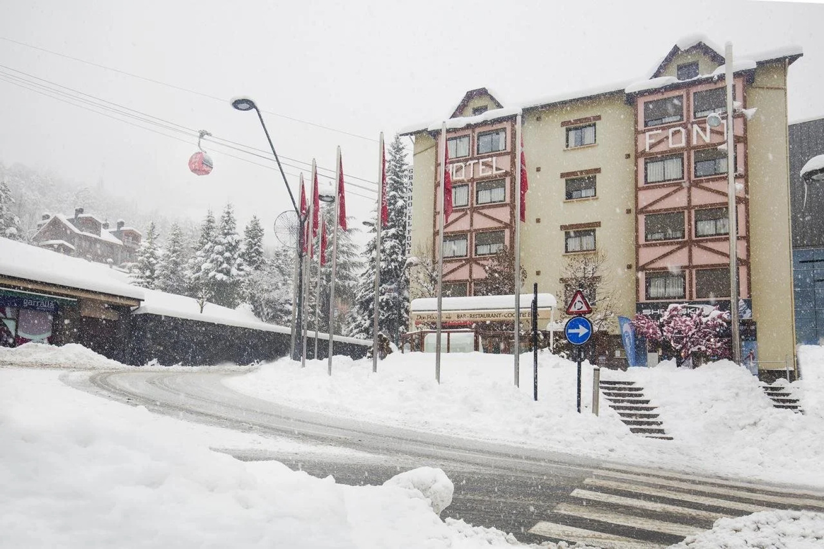 Font Andorra Hostel by Nexta