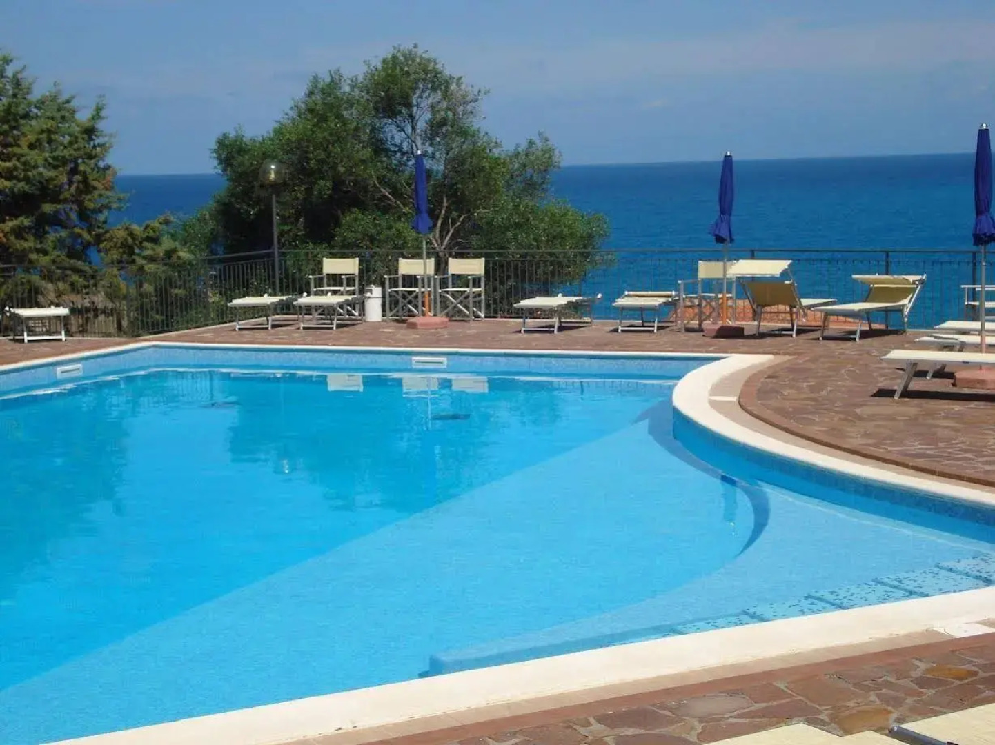 Hotel Guardacosta - Surrise