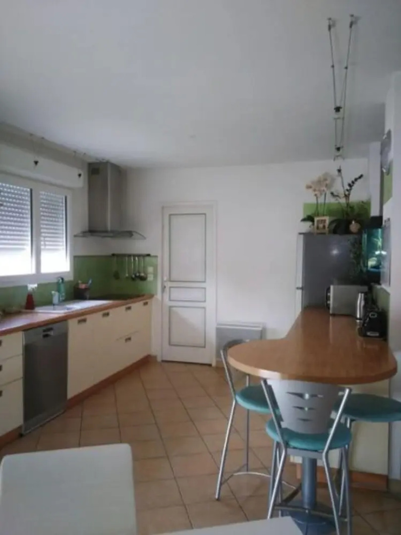 Villa With 3 Bedrooms In Lavergne, With Wonderful Lake View, Private Pool, Furnished Garden - 186 Km From The Beach