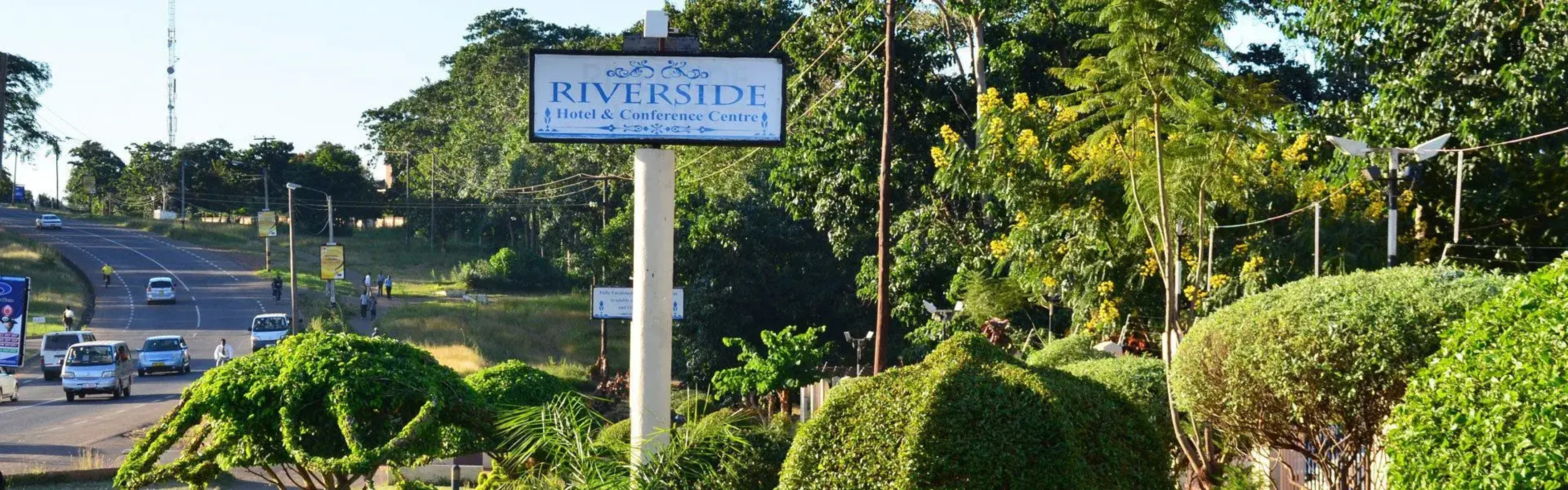 Riverside Hotel