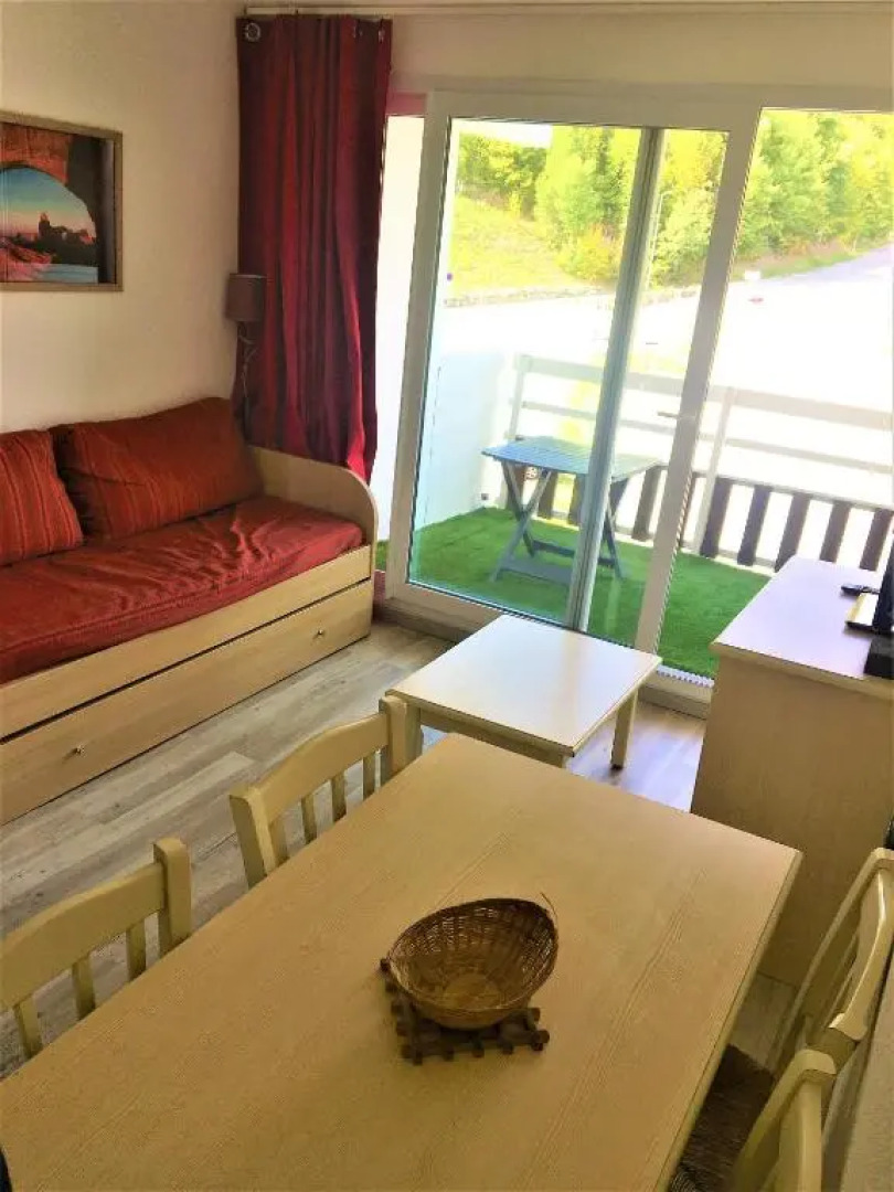 Skis Aux Pieds Station 1600 Sun Vallee