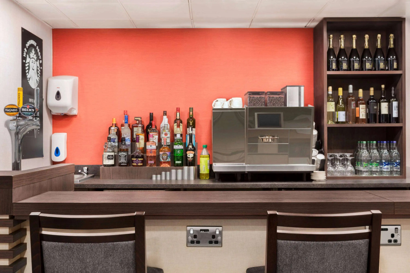 Ramada by Wyndham Cobham