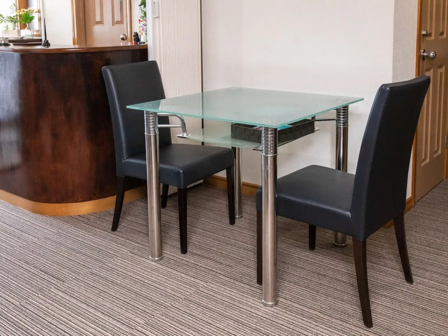 OYO Business Takahata Ekimae Hotel