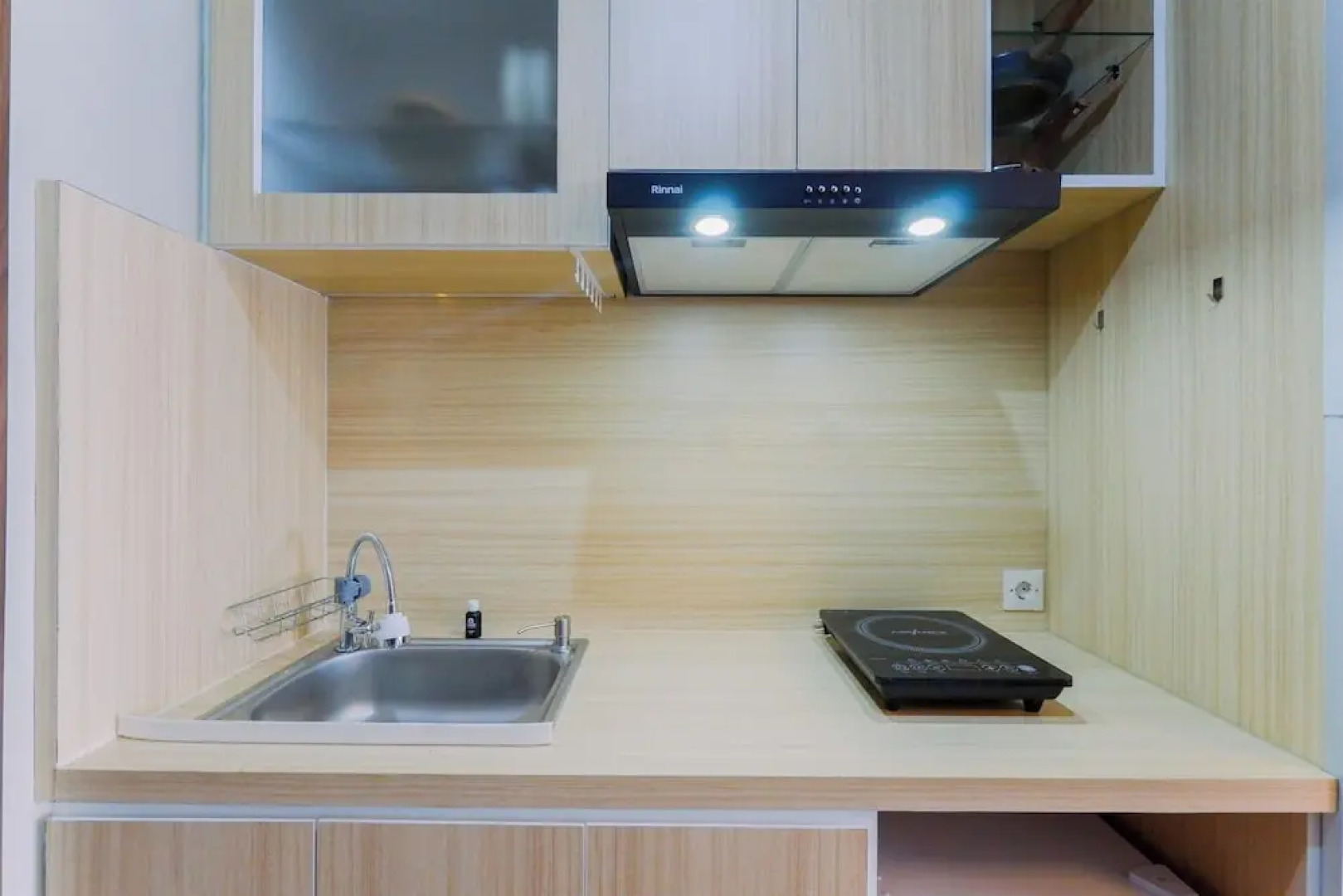 Best Homey And Nice Studio At Royal Sentul Park Apartment