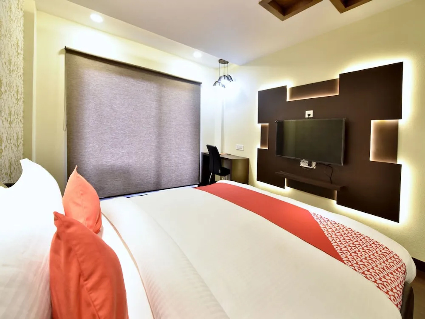 OYO 13217 S S International