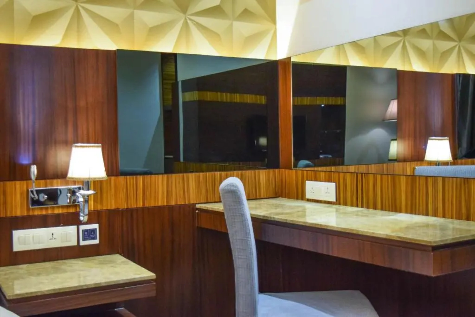 RG Royal Hotel and Convention