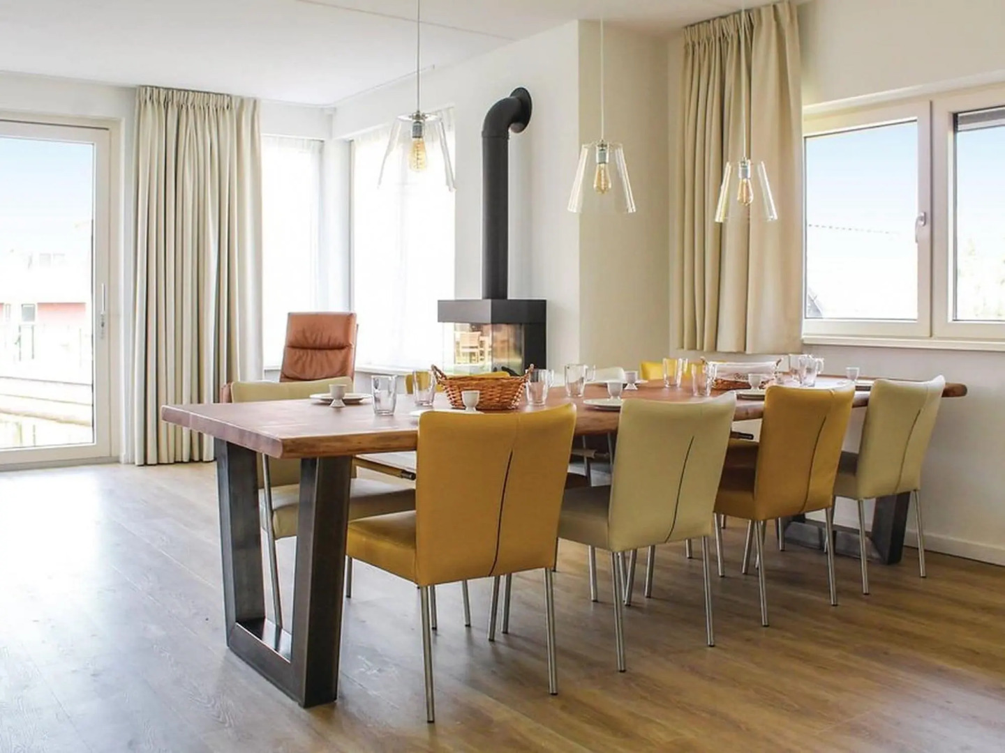 Villa in Friesland With Waterfront Jetty