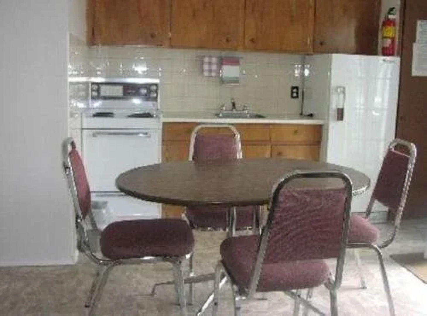 Kingsbridge Inn / Bon-Air Motel