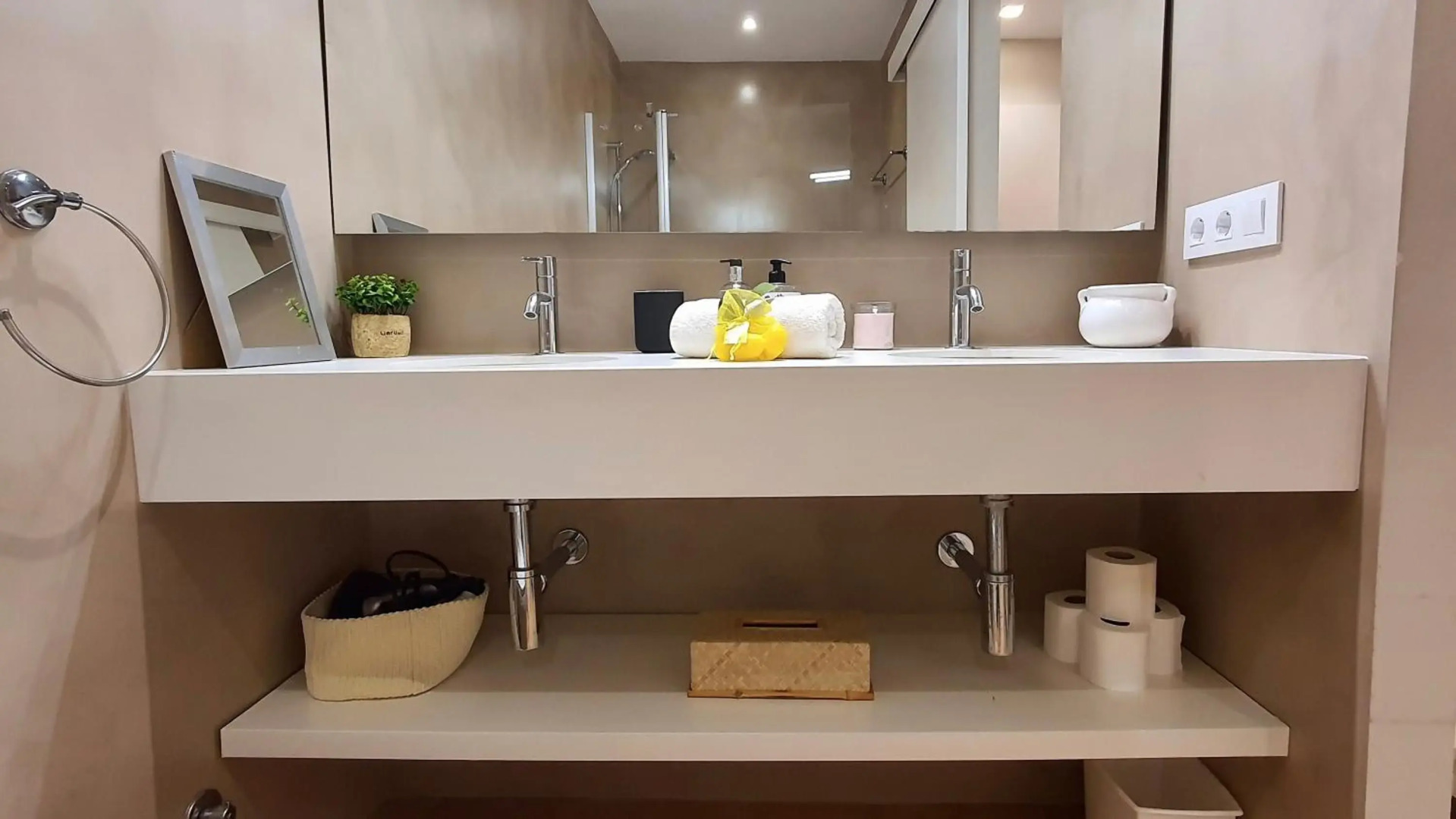 Opening Doors Vilassar. Family house Beach & Relax