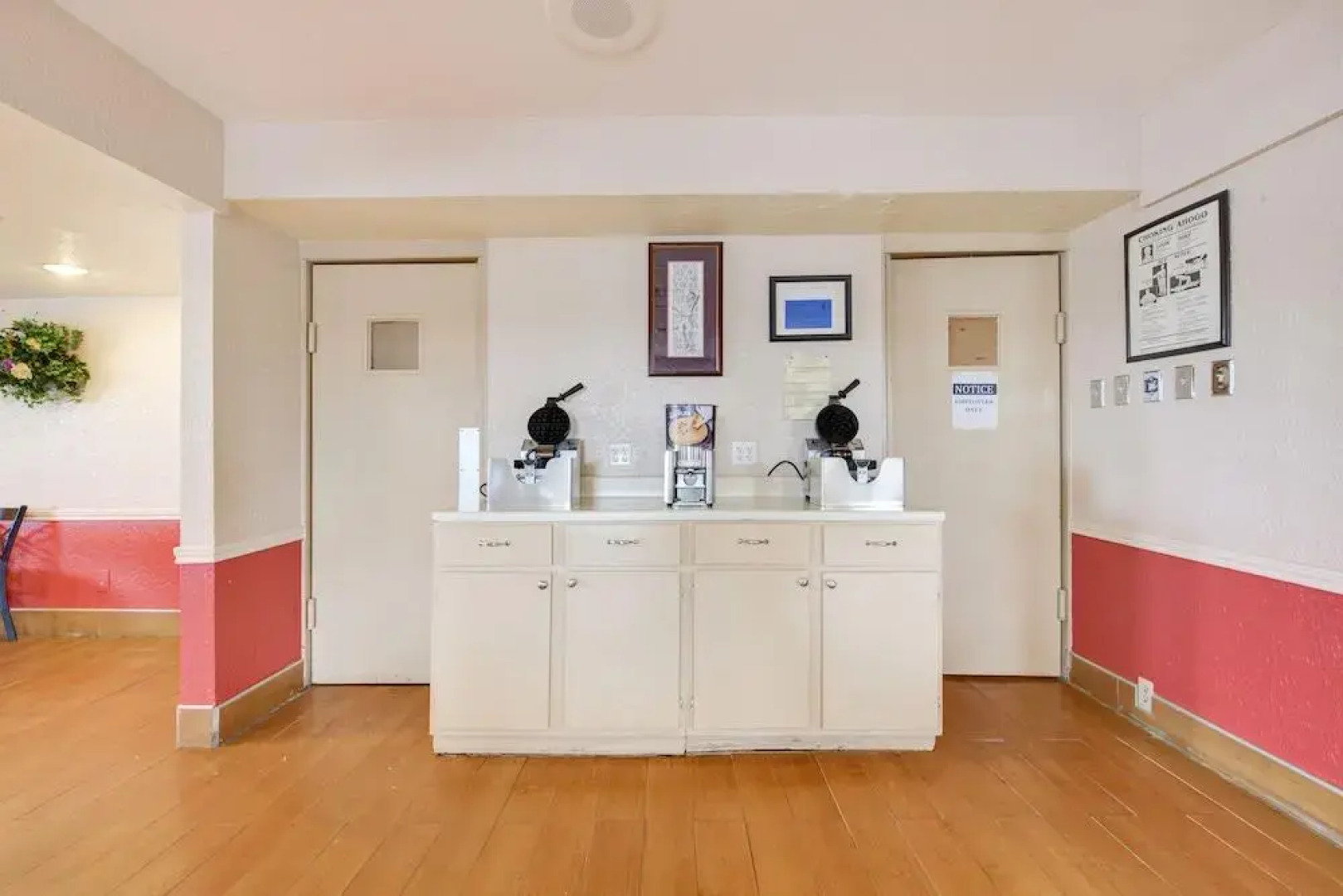 Executive Inn and Suites College Station