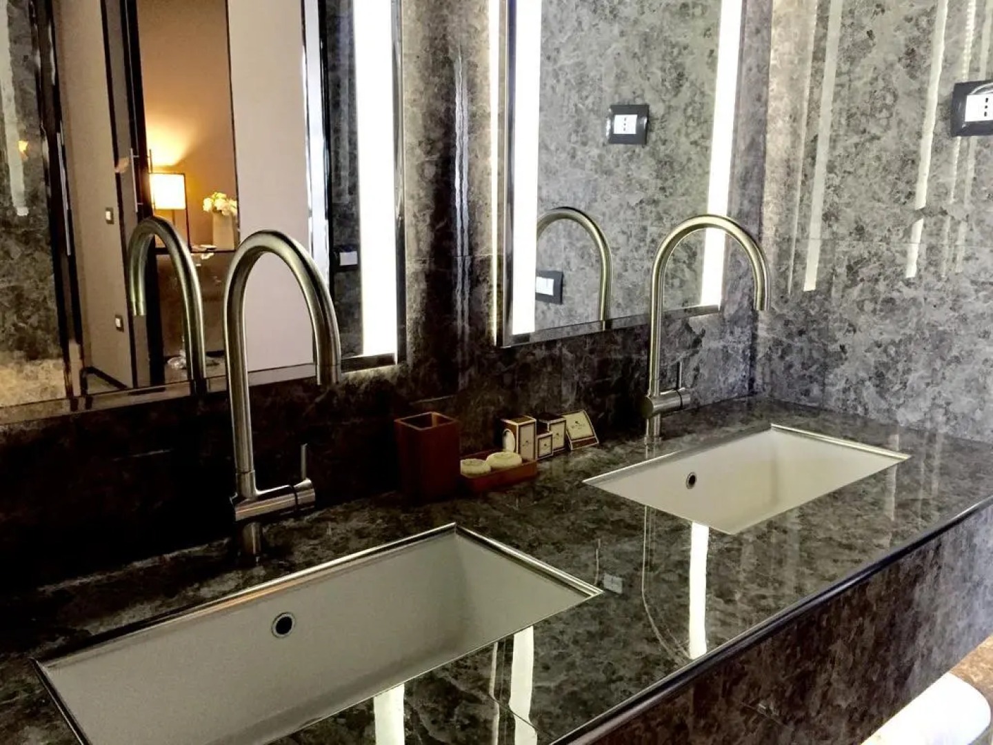 Villa Marrone Luxury Residences