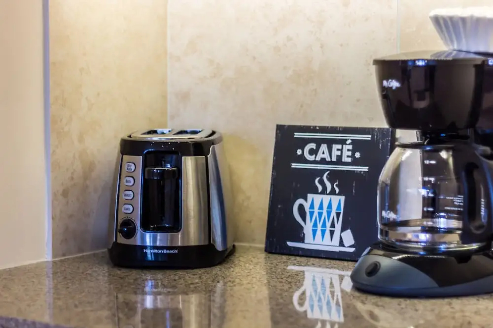 Downtown LA Fully Furnished Apartment