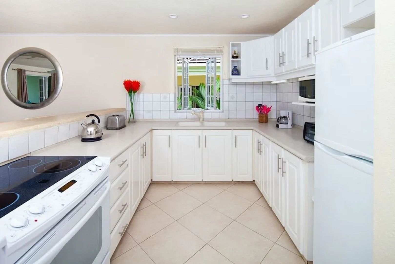 Margate Gardens 4 by Blue Sky Luxury