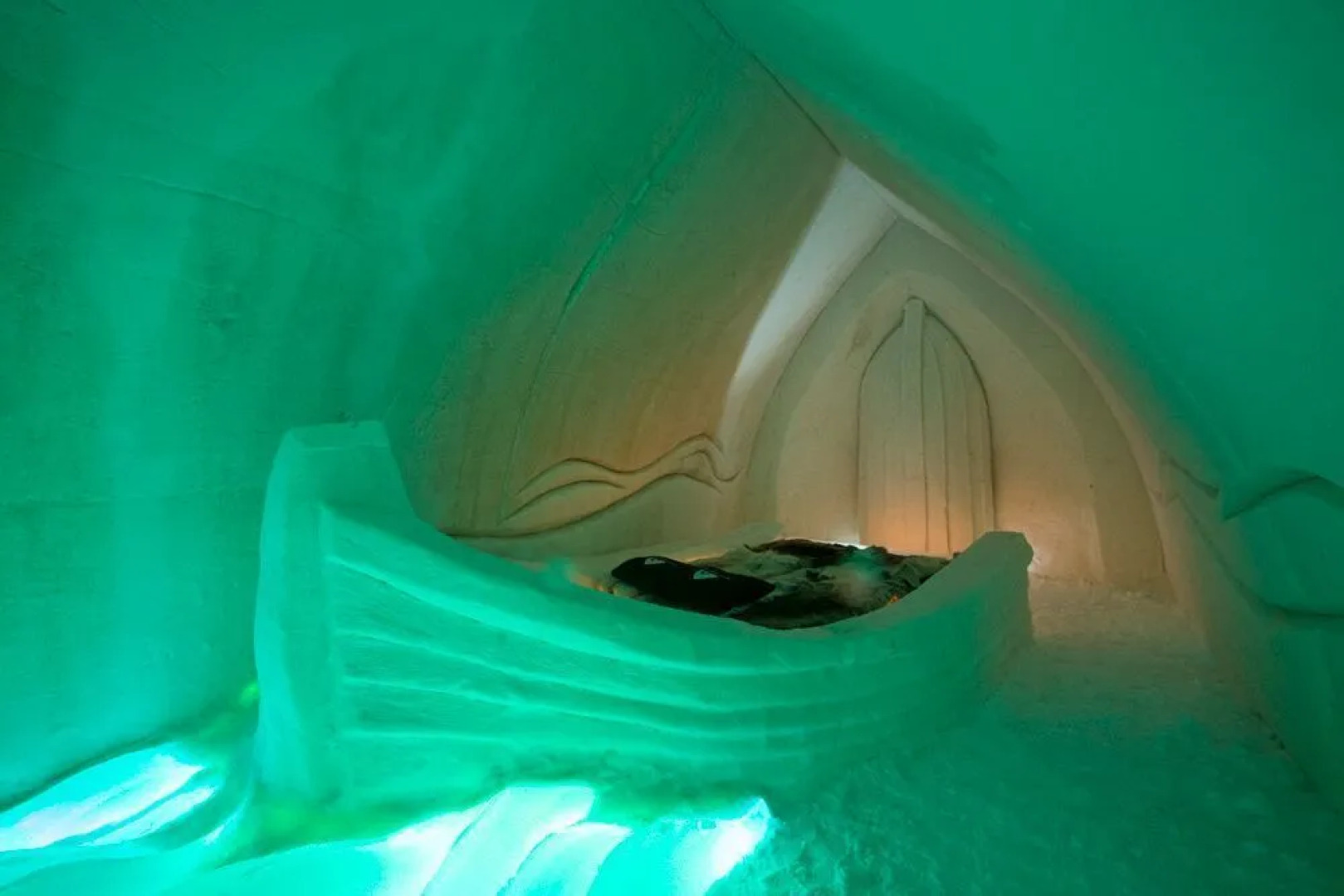 Arctic SnowHotel & Glass Igloos