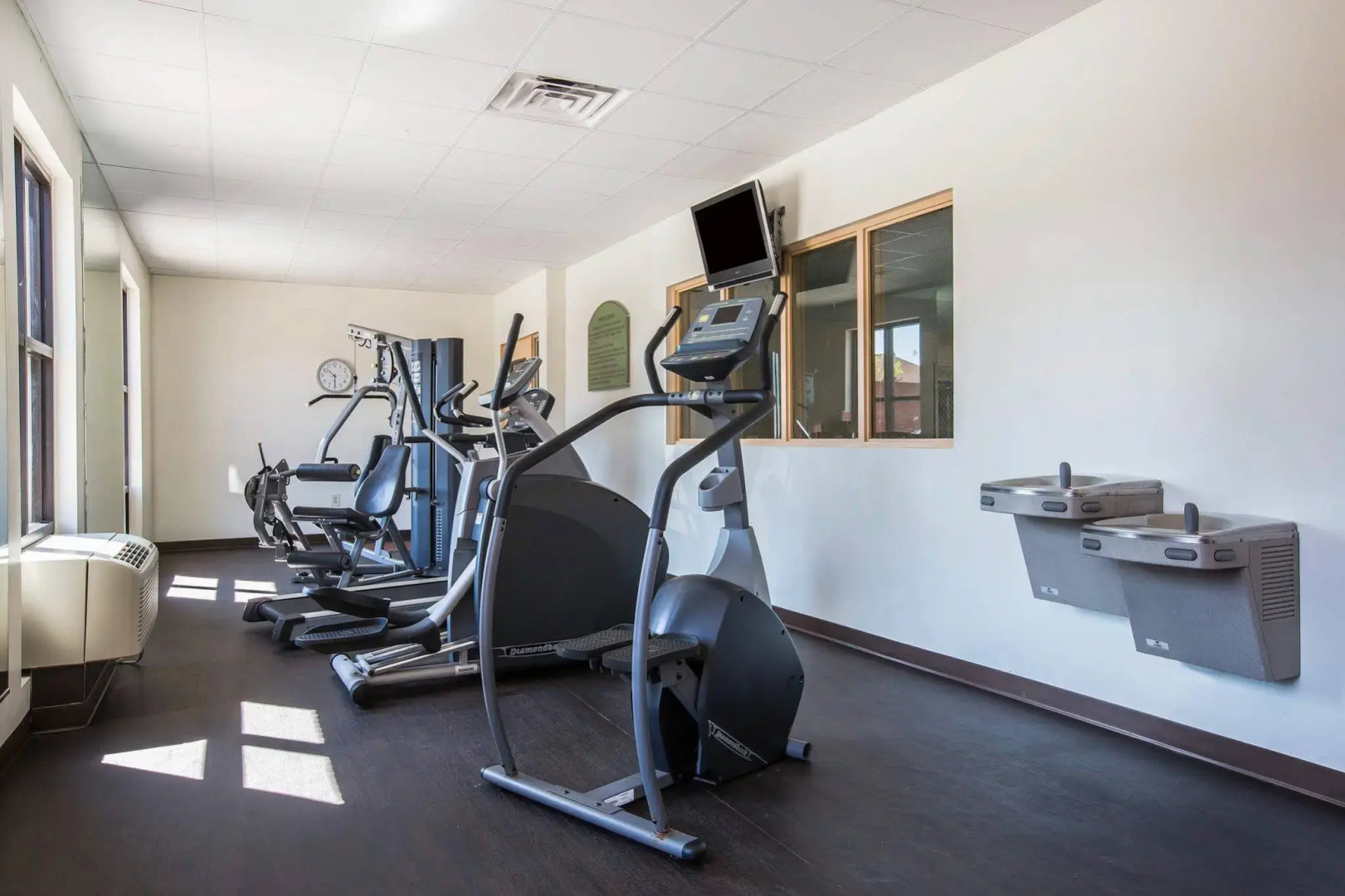 Comfort Suites Nashville near Percy Priest Lake