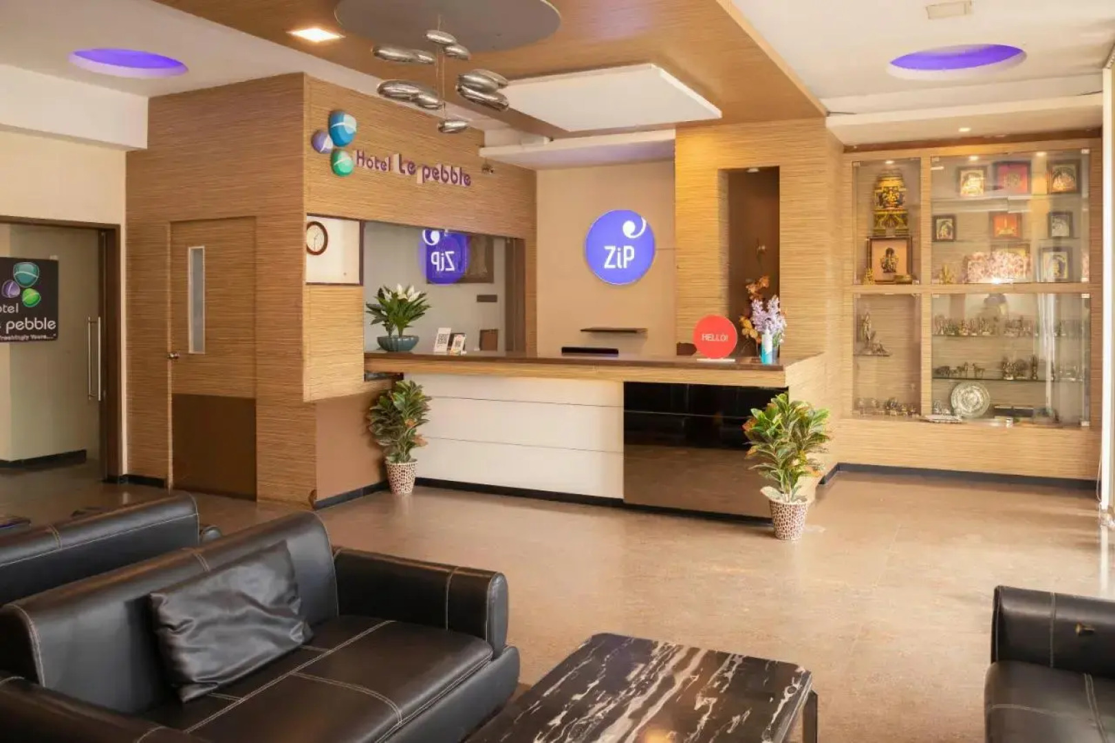 Vits By Spree Hotels Le Pebble