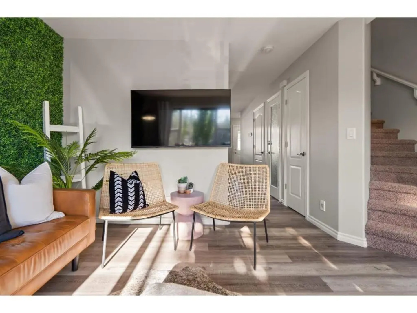 The Saturday I Sleeps 16 I BBQ & Patio I Fire Pit