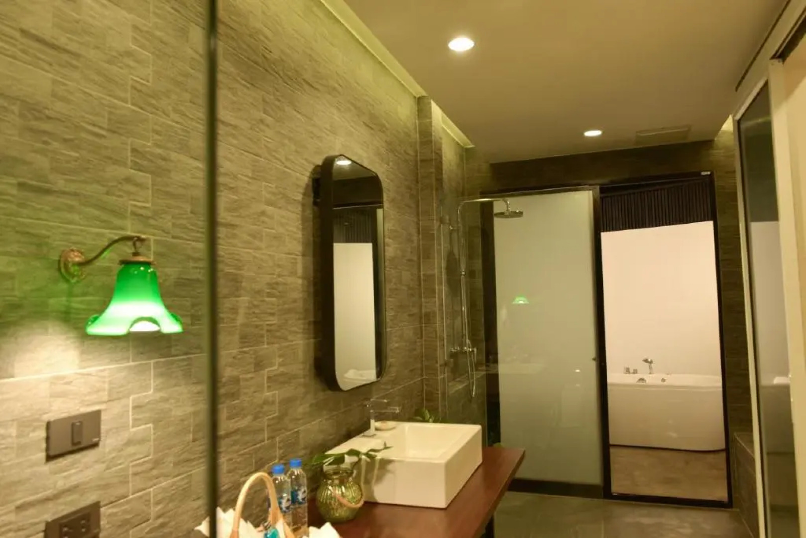 Tungtong Beach Villas