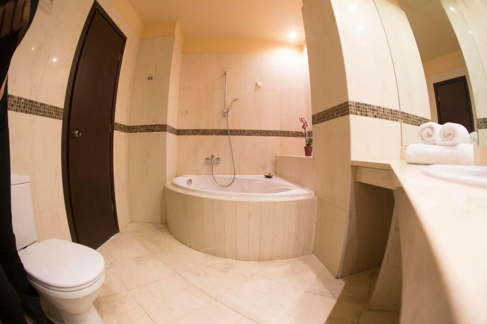 Davitel Tobacco Hotel