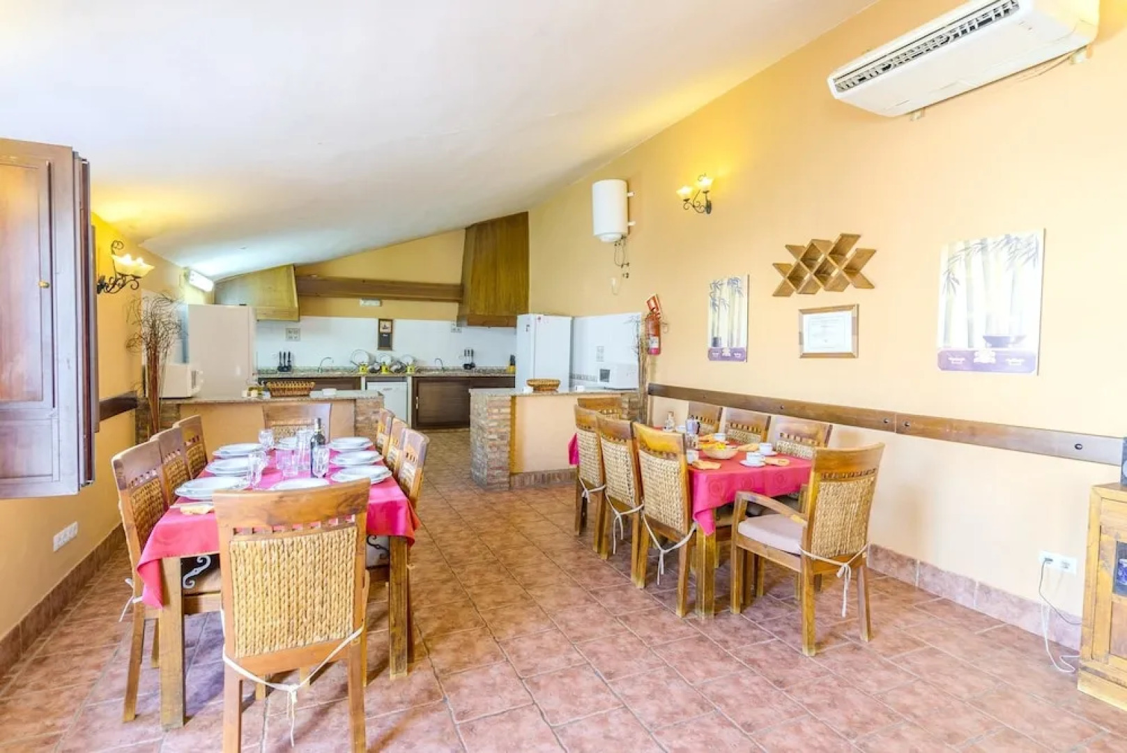 Villa With 10 Bedrooms in Rivero de Posadas, With Indoor Pool and Furn