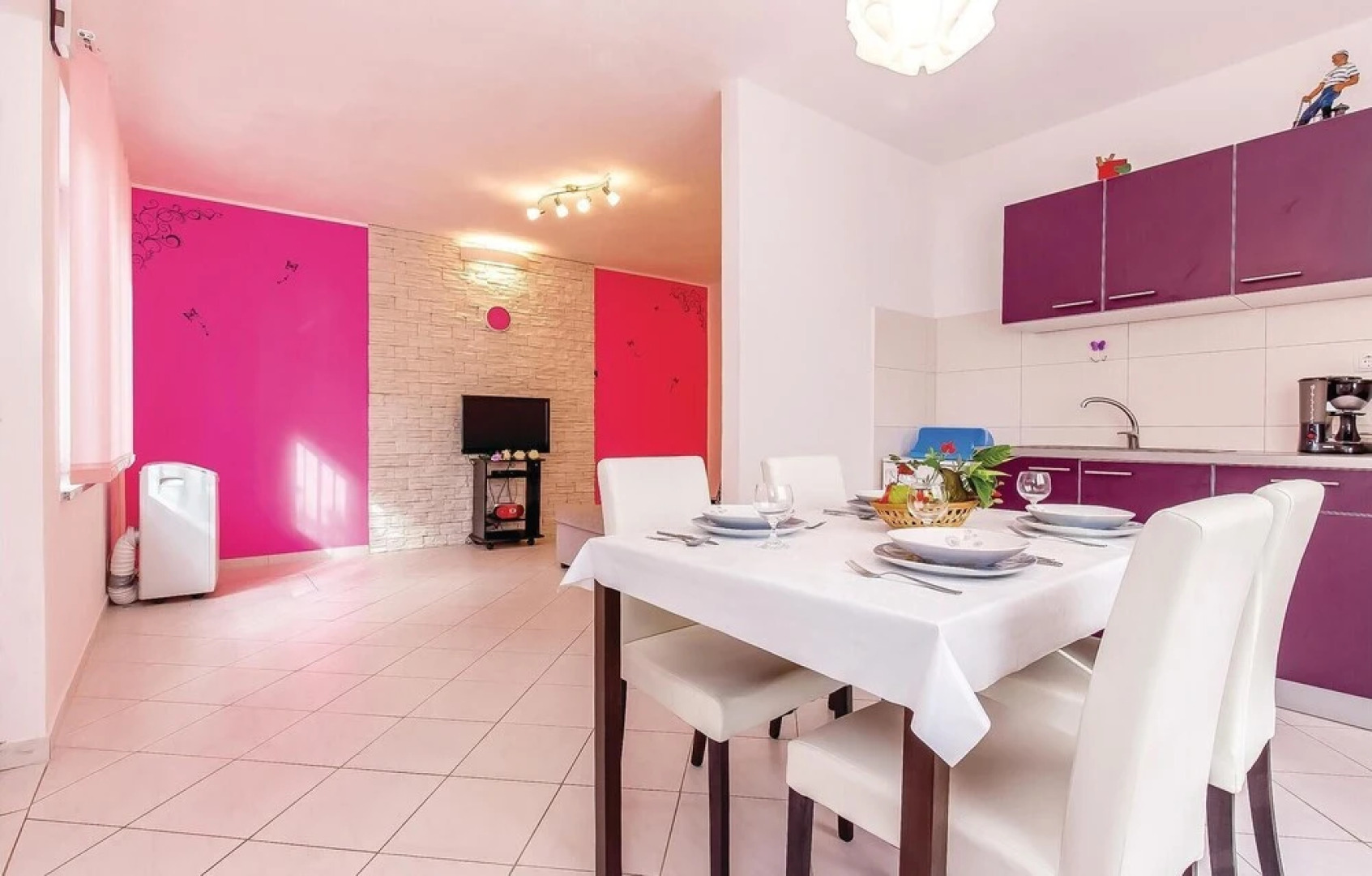 Beautiful Home in Dobrinj With Wifi and 2 Bedrooms