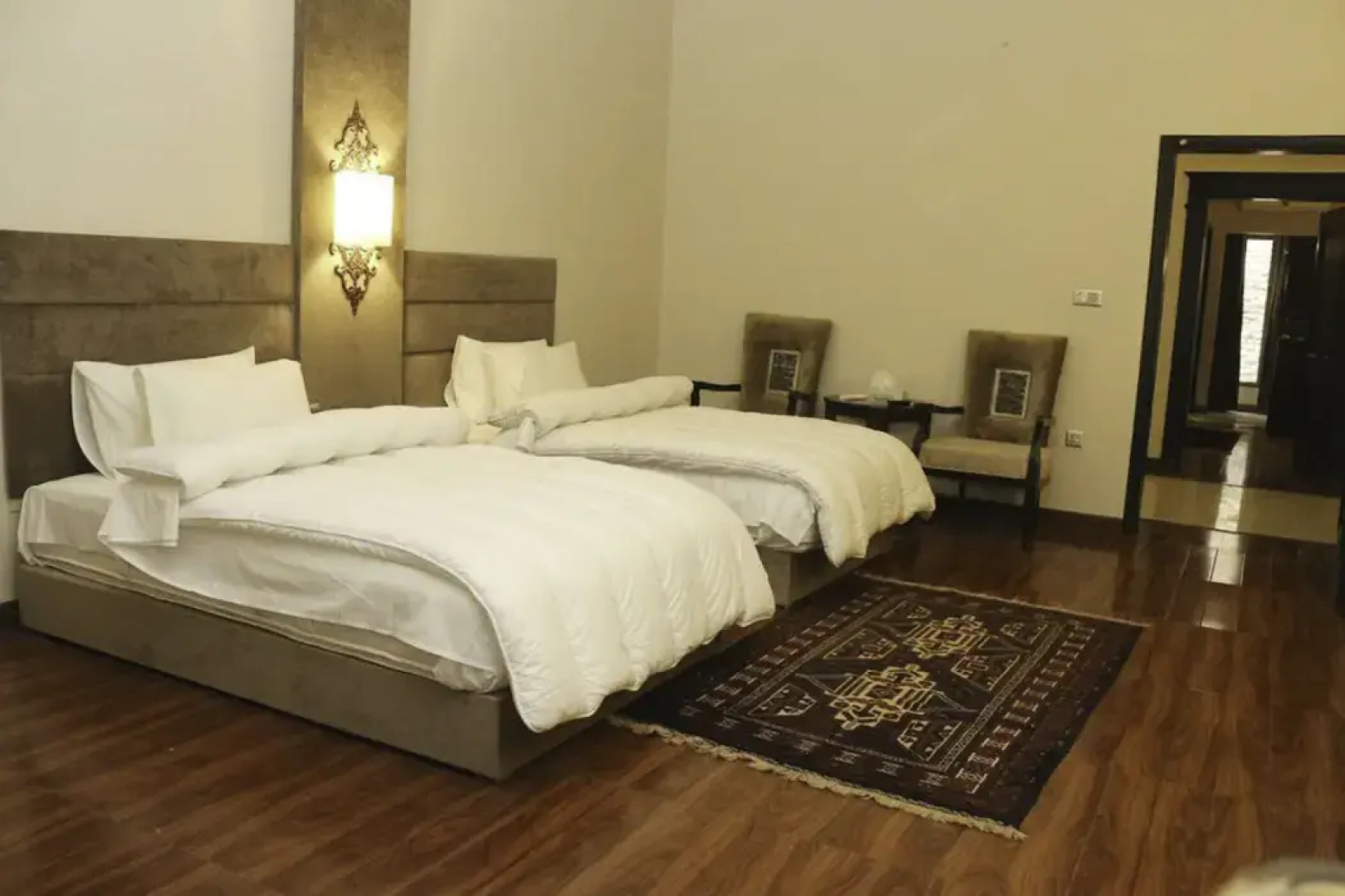 Shelton's Rezidor Swat