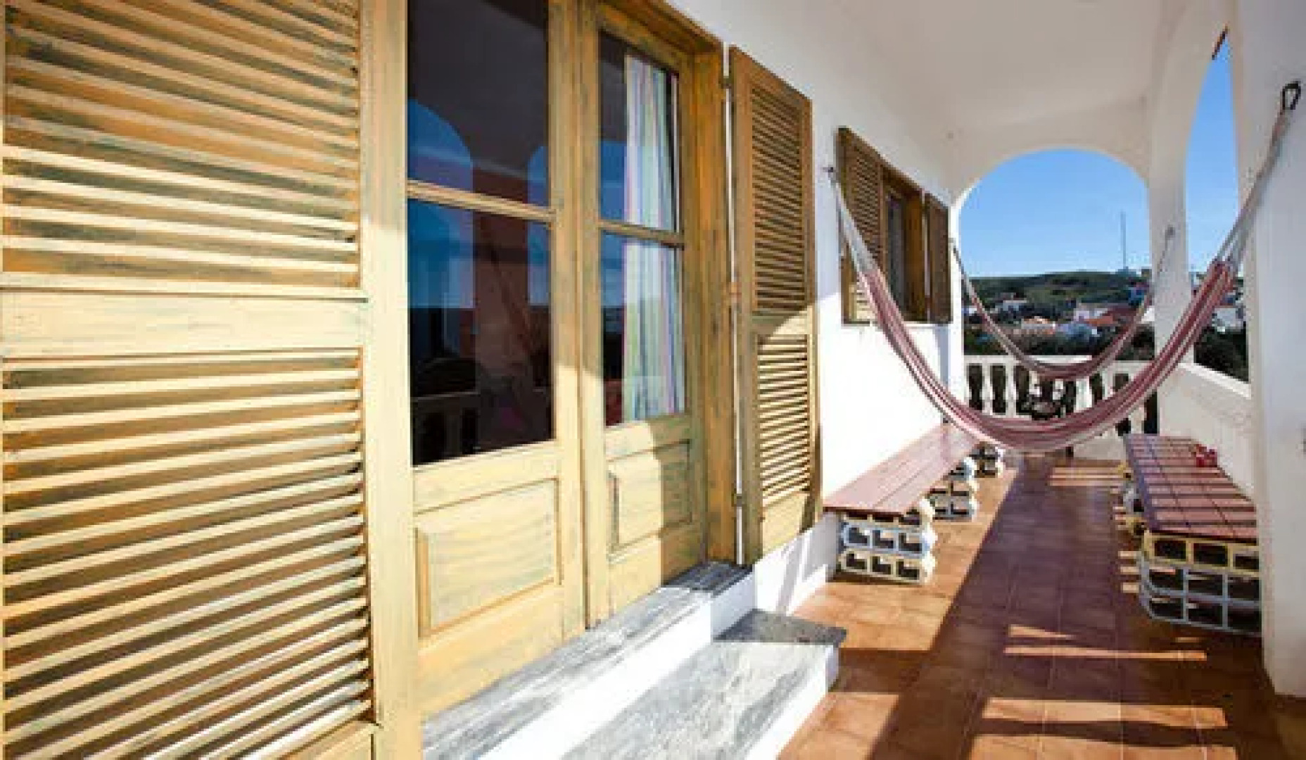 Good Feeling Hostel & Guesthouse