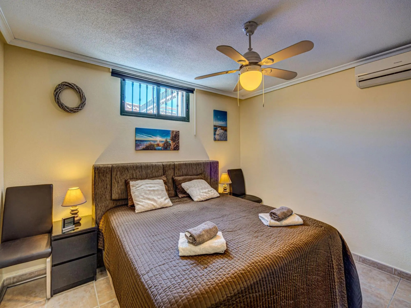 Inviting Holiday Home in Orihuela with Garden