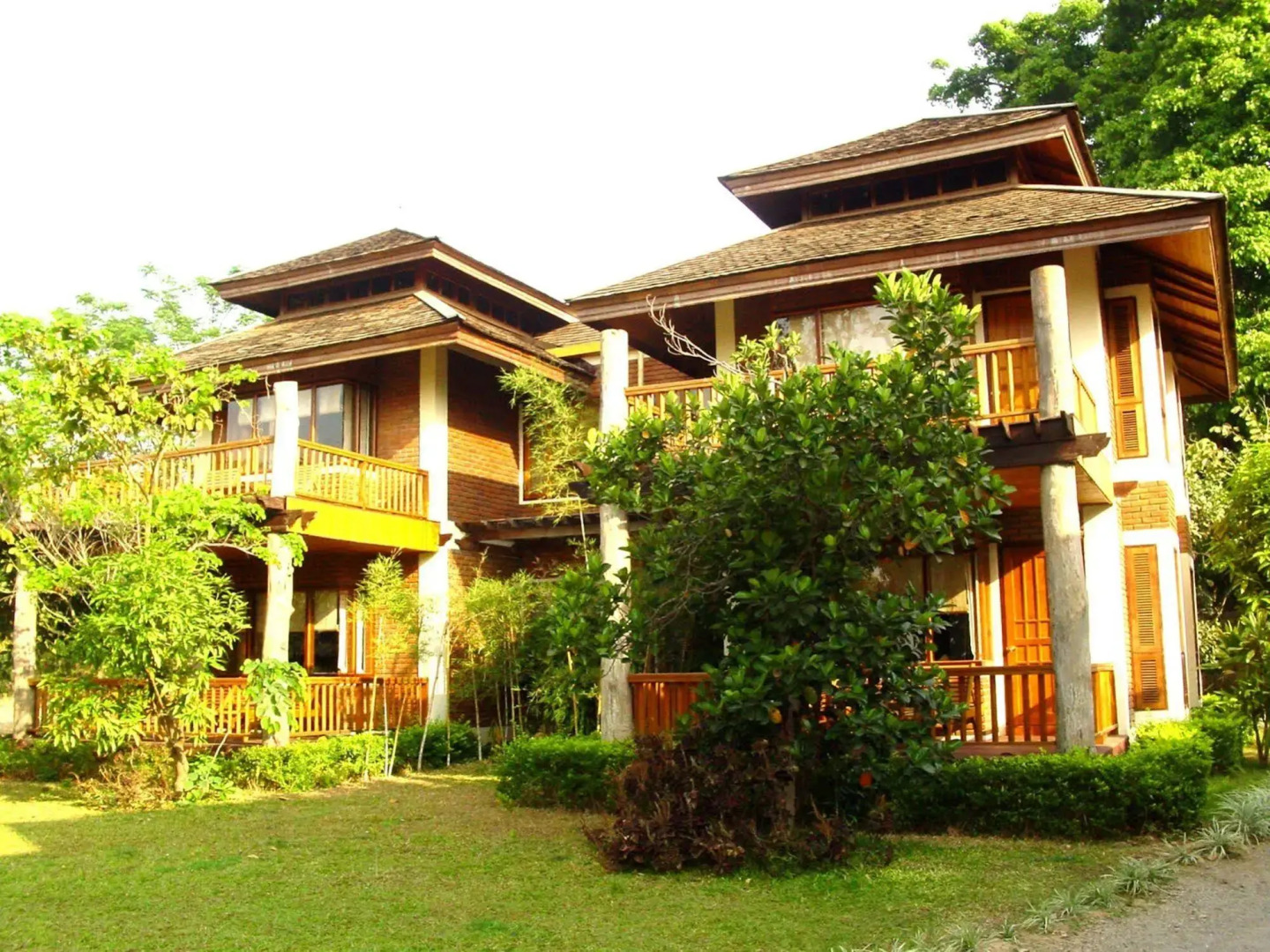 Inle Lake View Resort & Spa