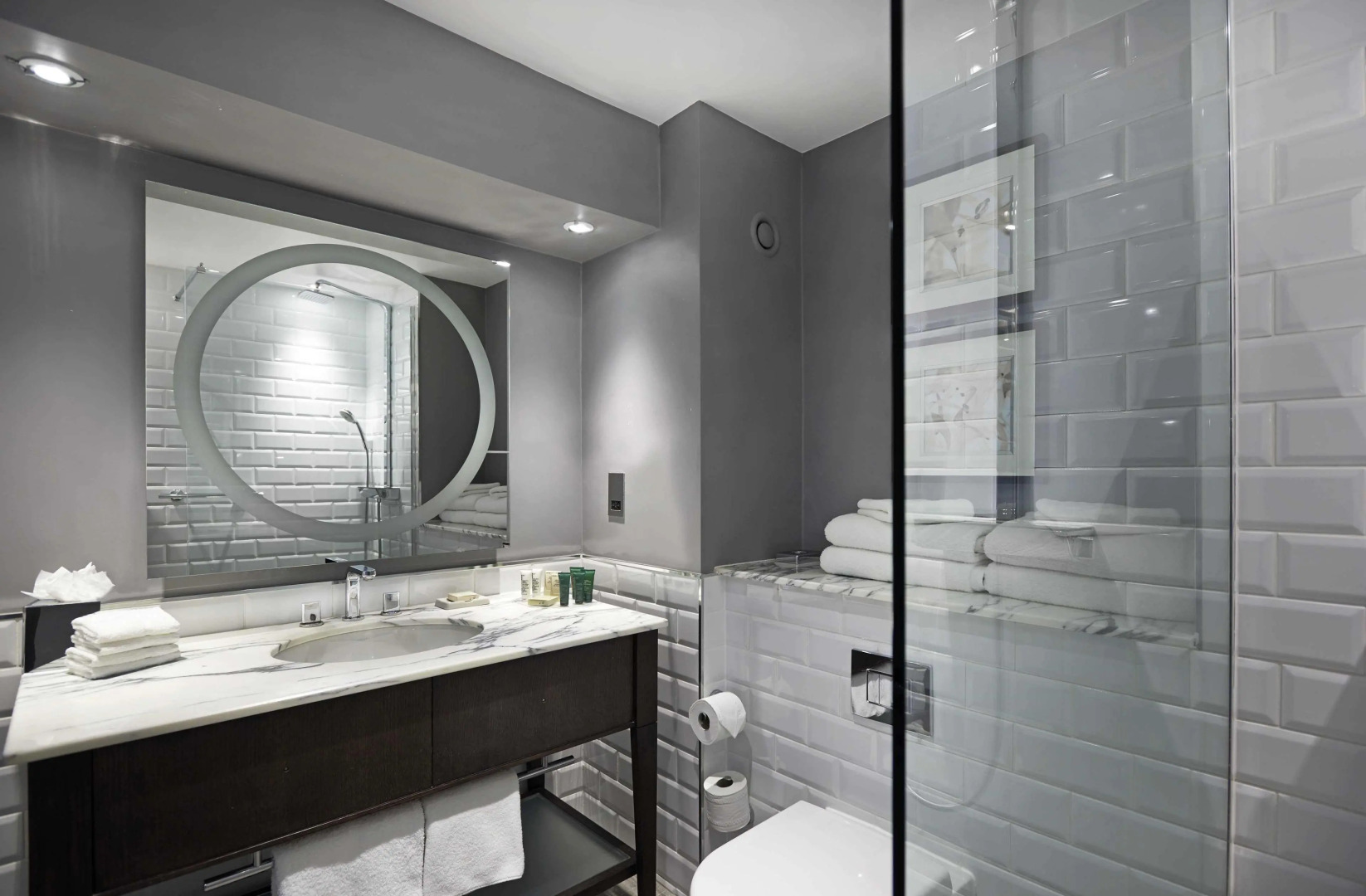 DoubleTree by Hilton St. Anne's Manor