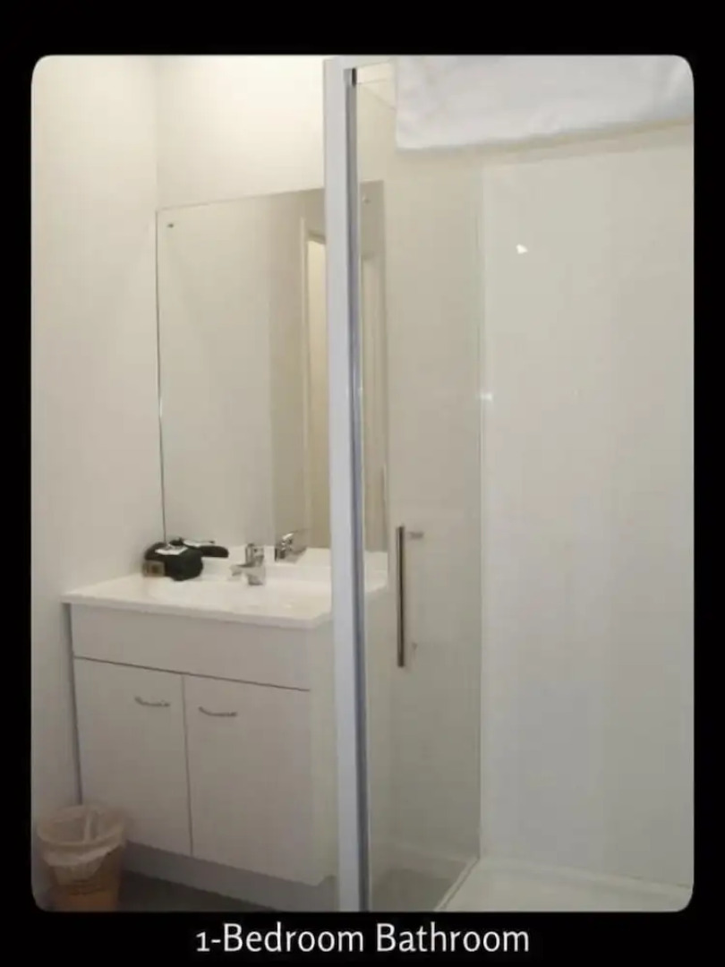 Browns Bay Olive Tree Motel & Apartment