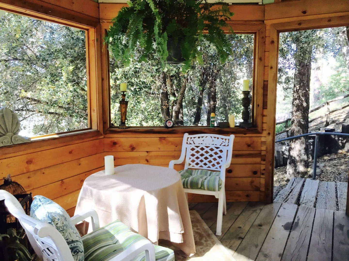 Rhinestone Rose Inn & Wellness Center