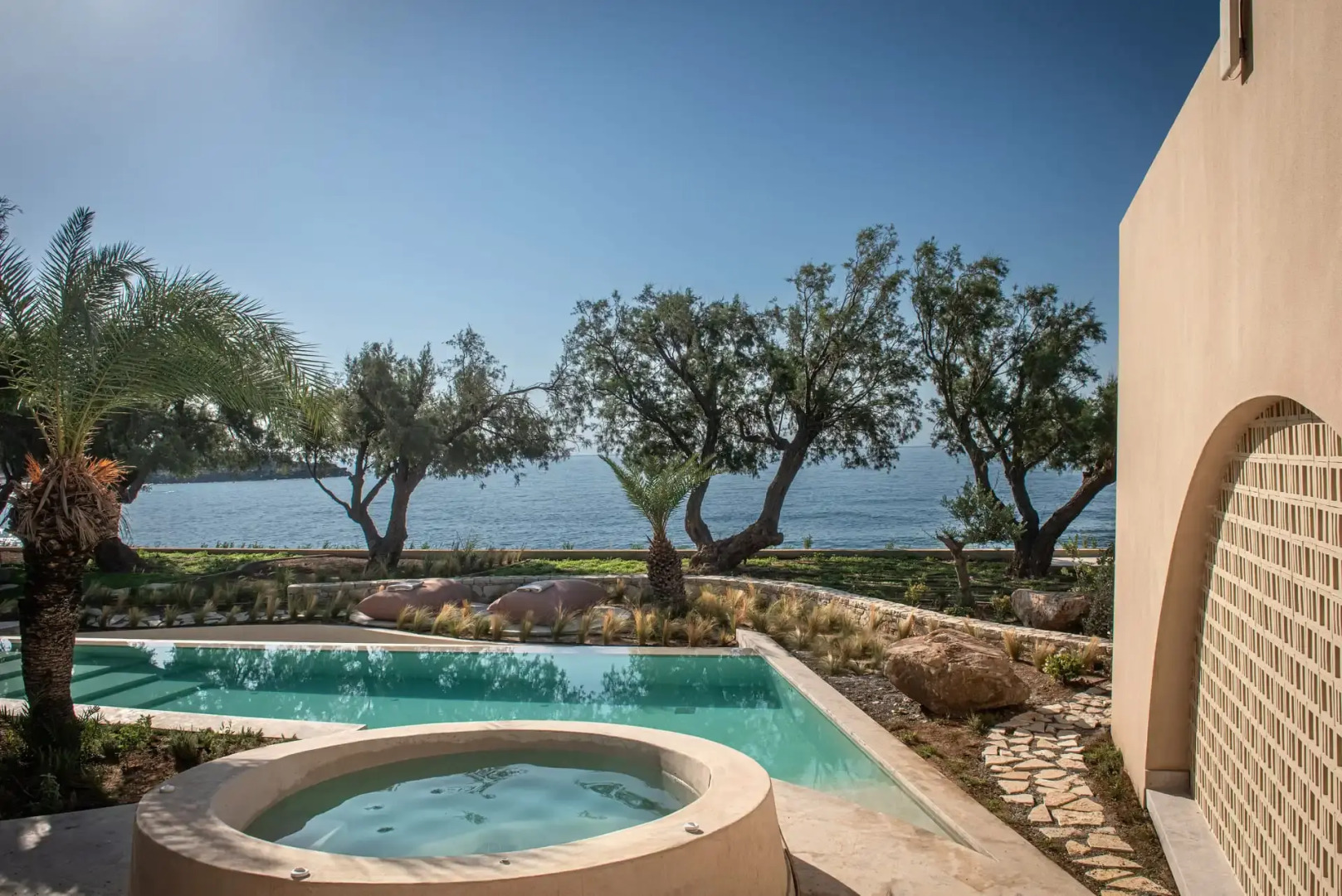 The Echo Of The Sea - Beachfront Luxury Villa