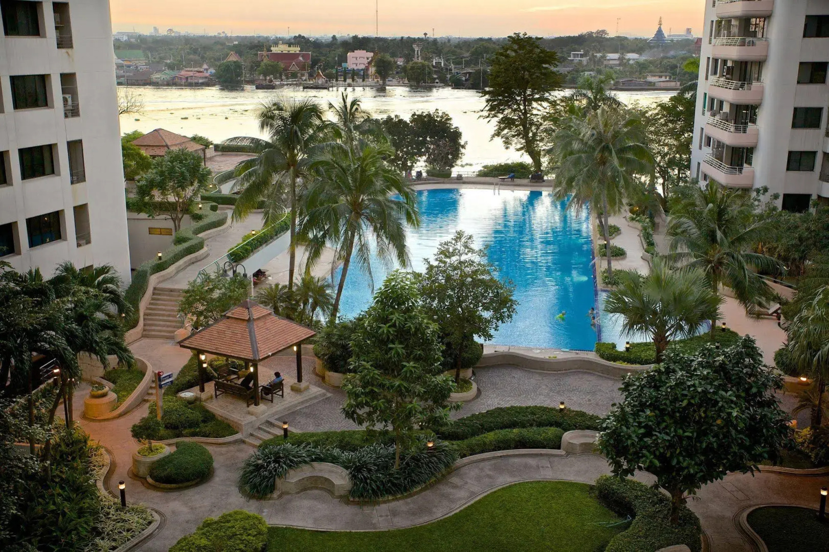 Riverine Place Hotel and Residence