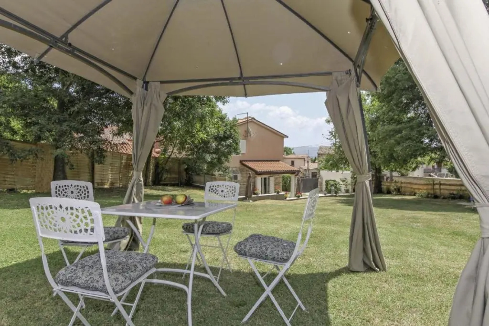 Tiffany in Grabri (Haus für 6-7 Personen)