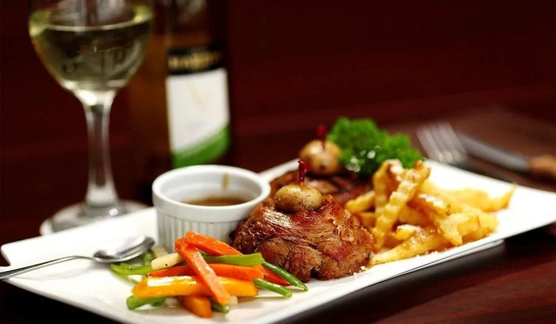 The Lake Hotel Tagaytay