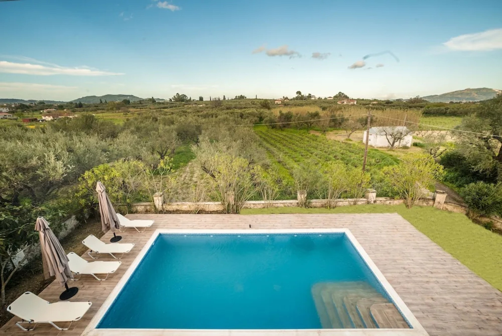 Zante 5 bedroom Villa with private pool and basketball court