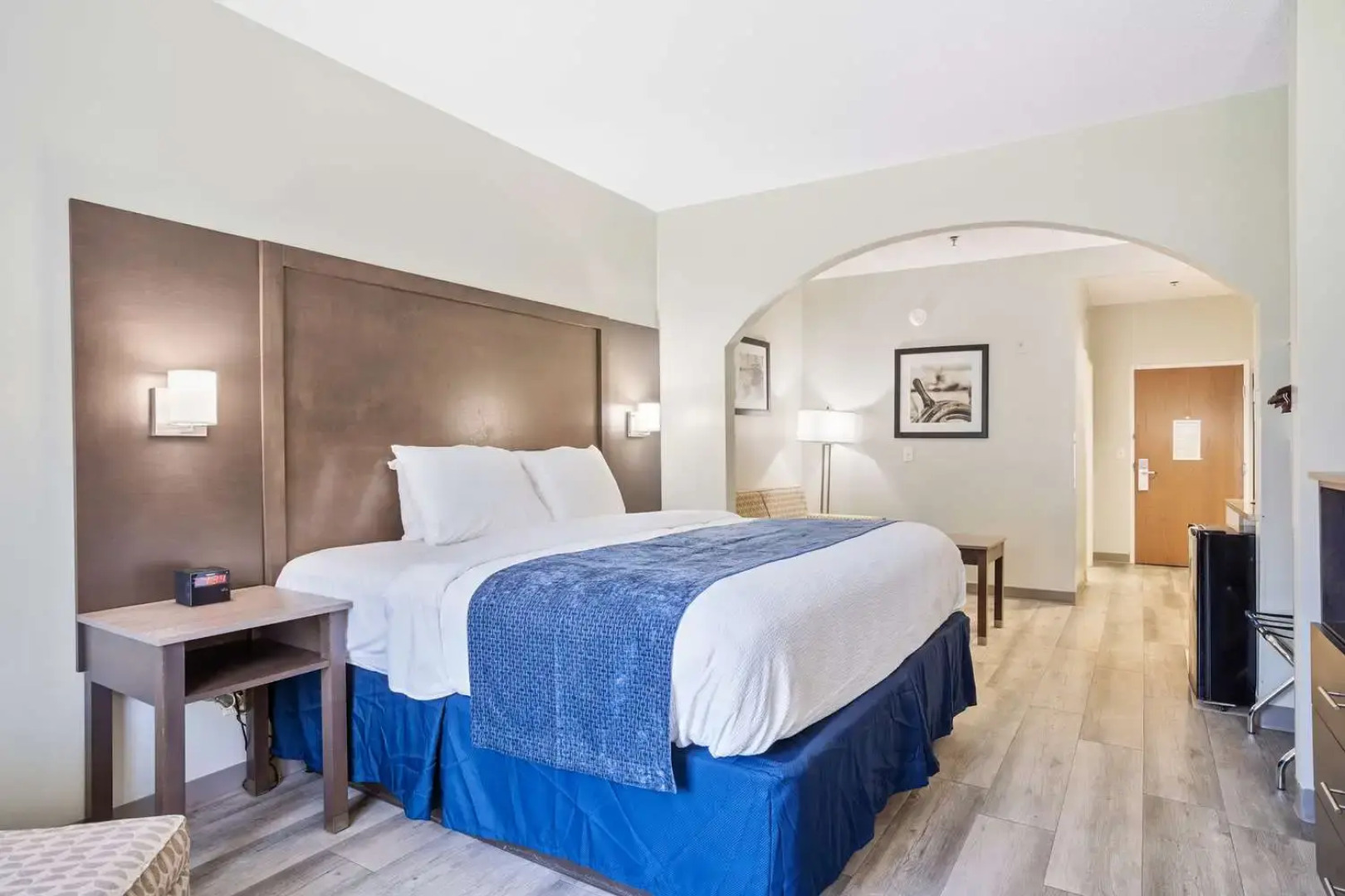 Blue Water Inn & Suites, Bw Signature Collection