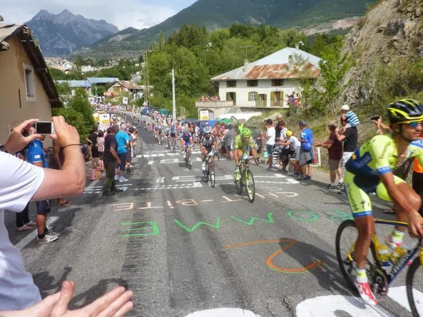 Skis Aux Pieds Station 1600 Sun Vallee