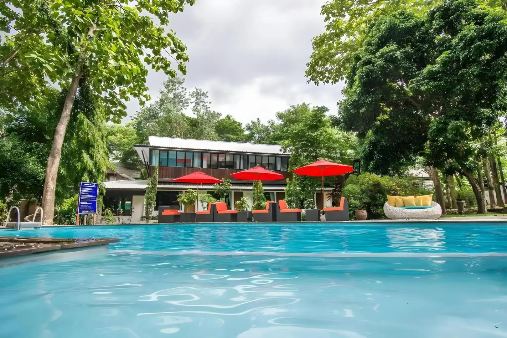 E-Outfitting Doikham Resort