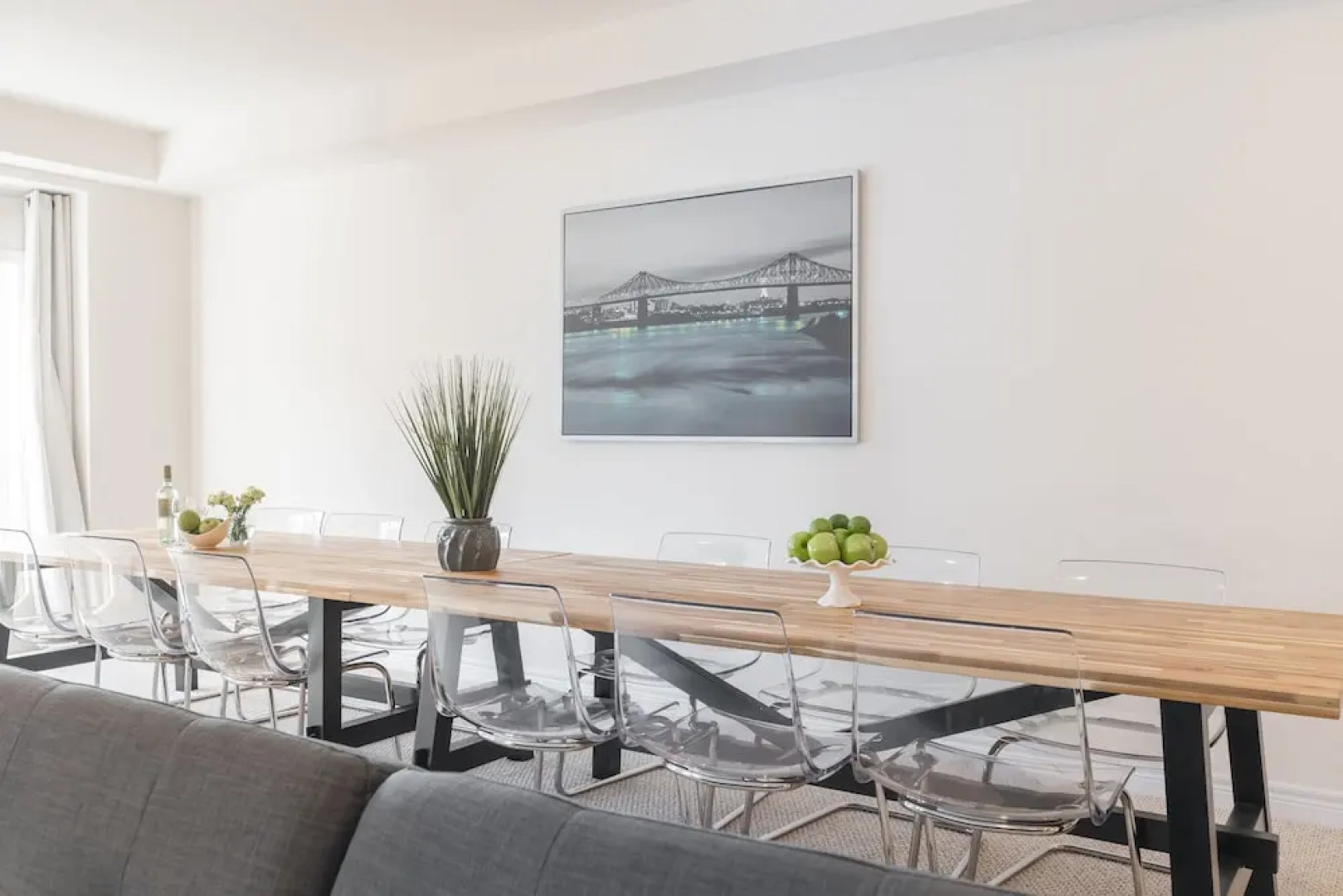 Elegant Brand New Town House