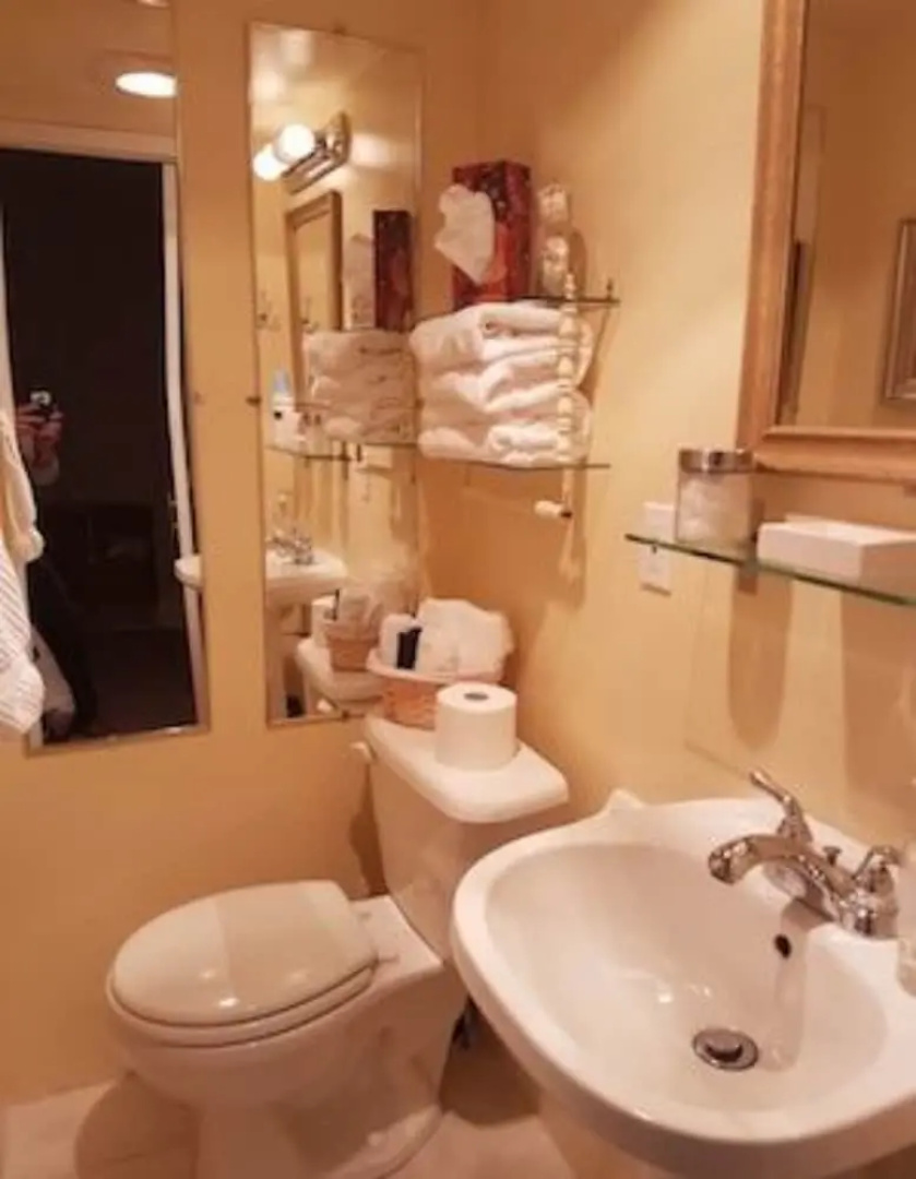 Homestead House Bed & Breakfast