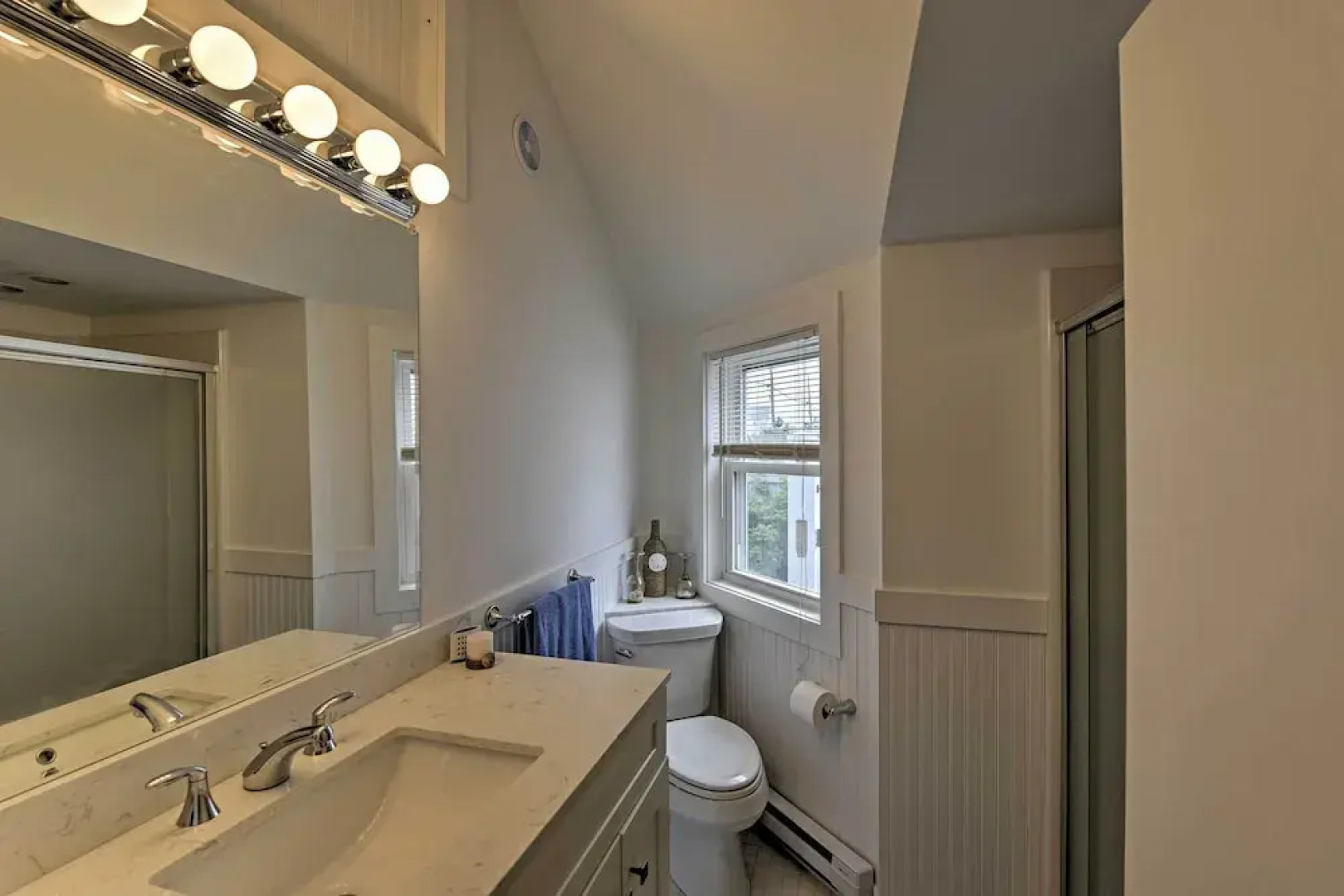 Peaceful Cottage - Steps to Matunuck Beach