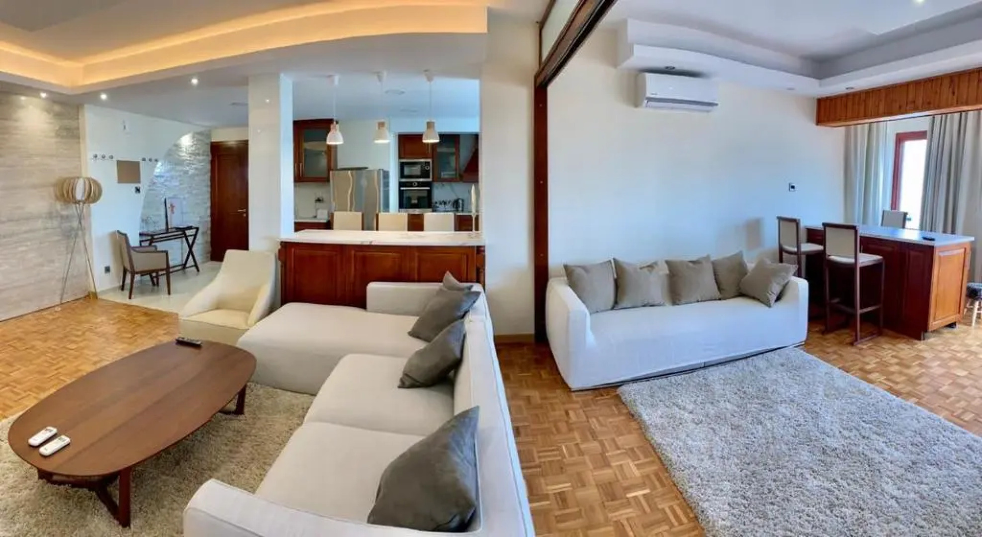 luxury 2 bed room apartment fully furnished