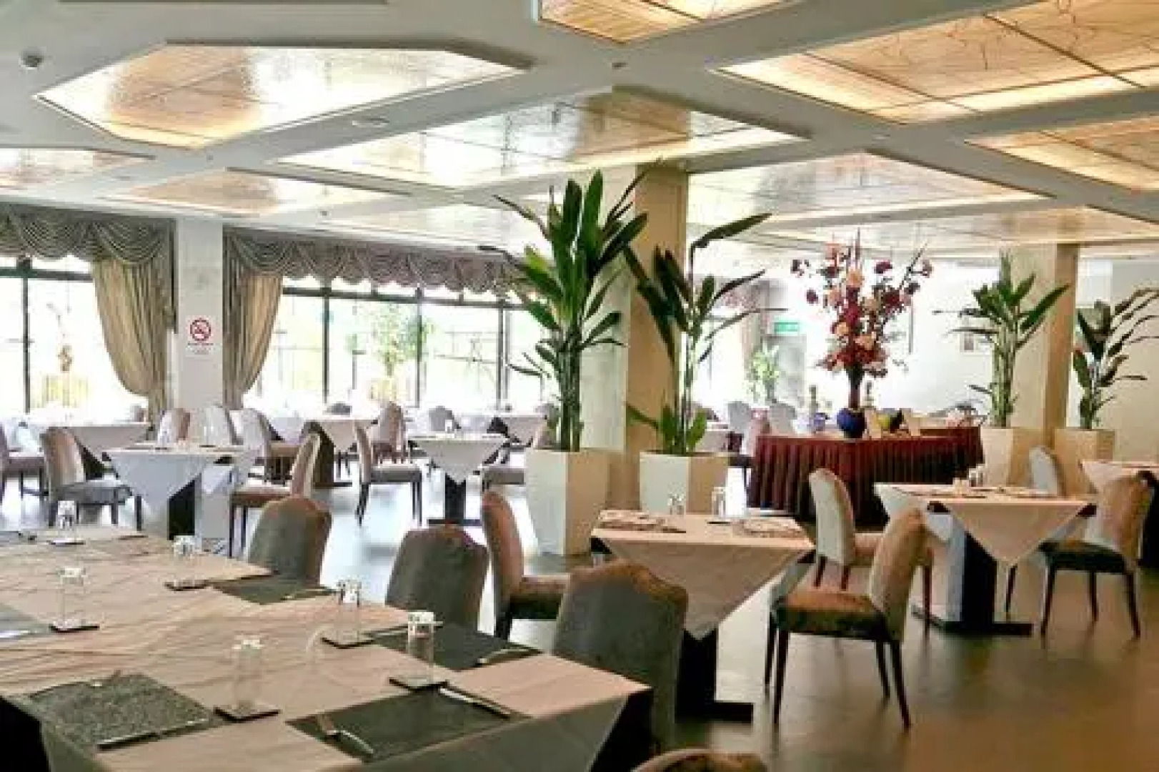 Orchard Wellness Safari Suites