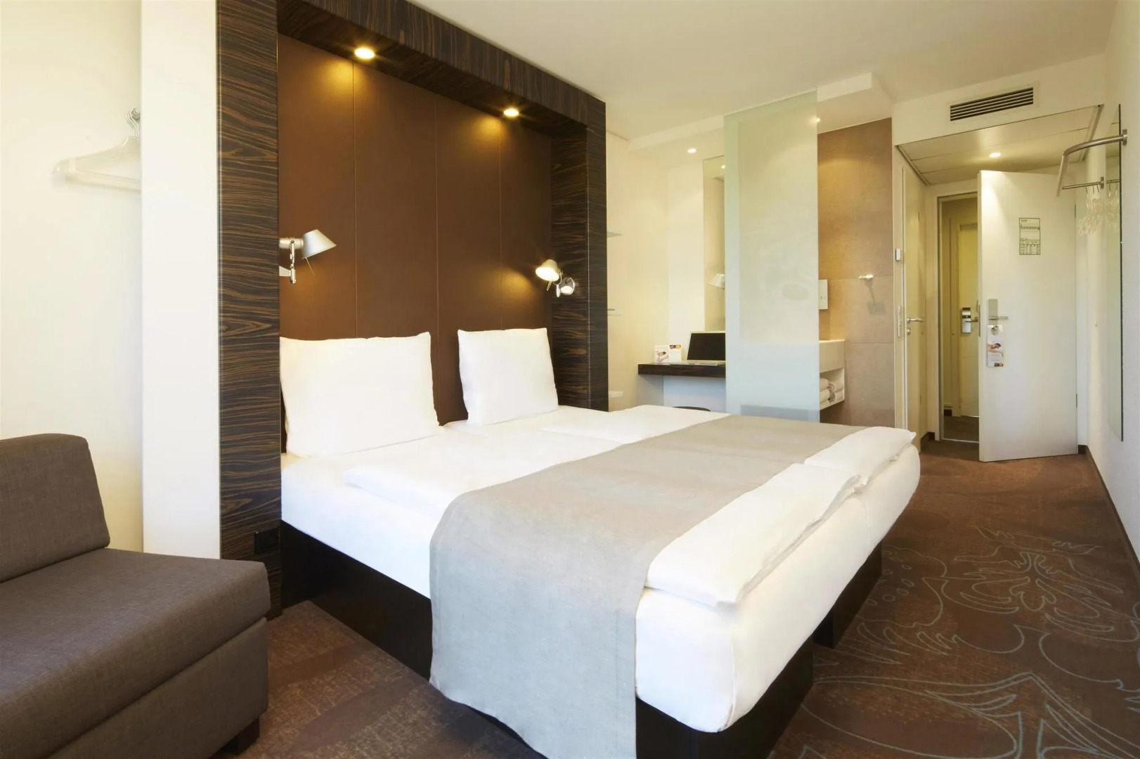 B&B Hotel Köln-West