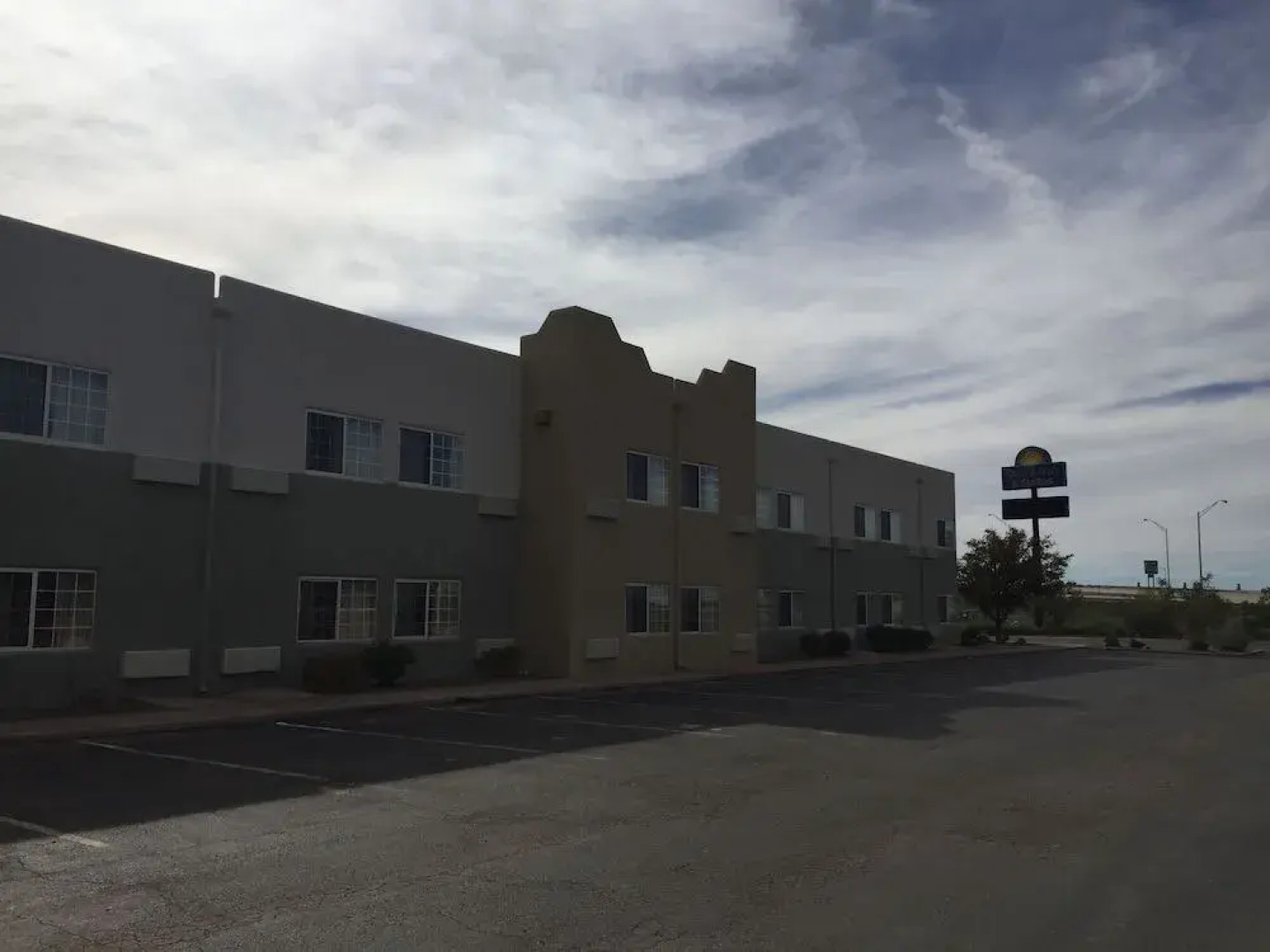 Days Inn and Suites Lordsburg