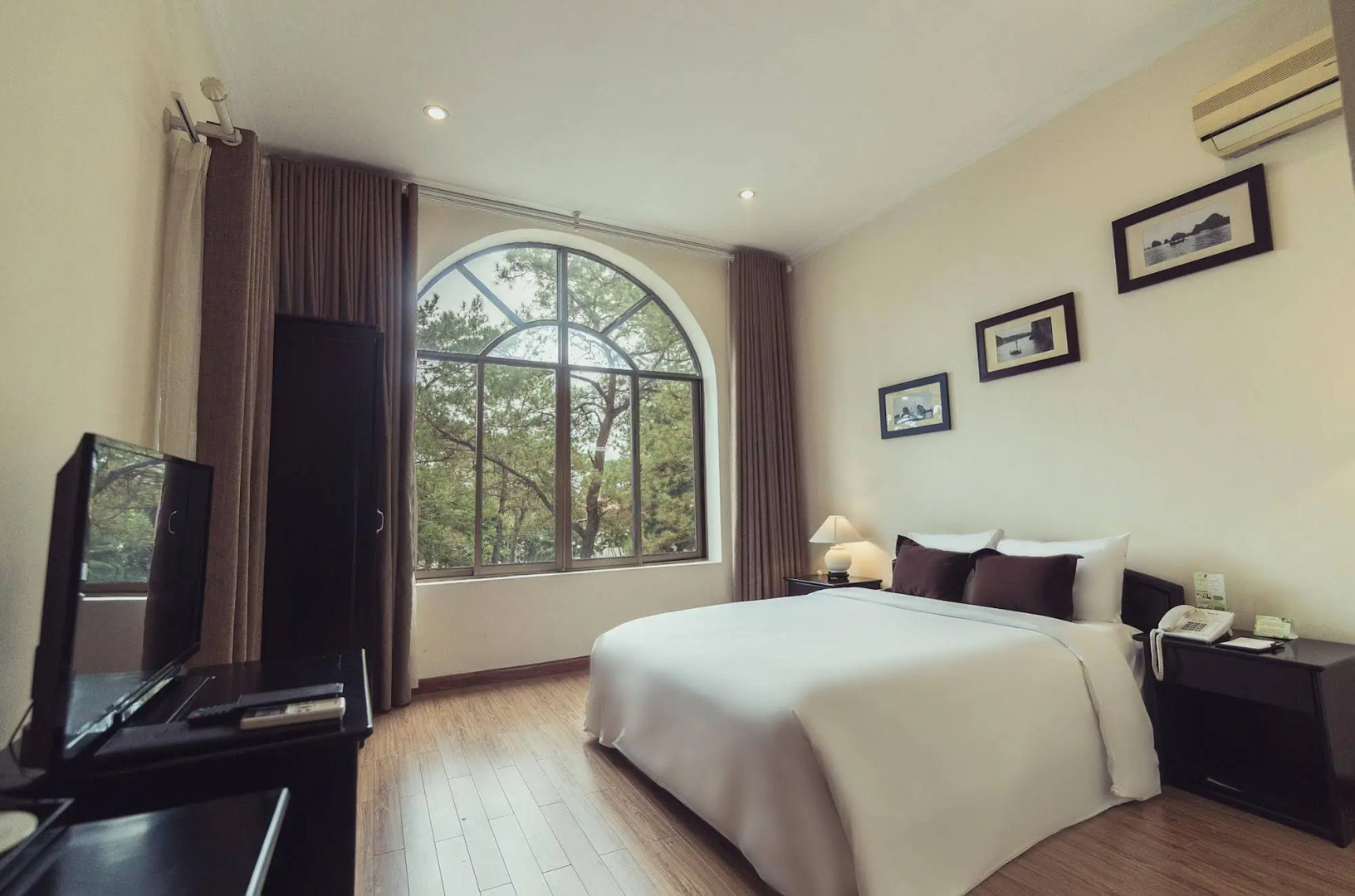 Sai Gon Ha Long Hotel