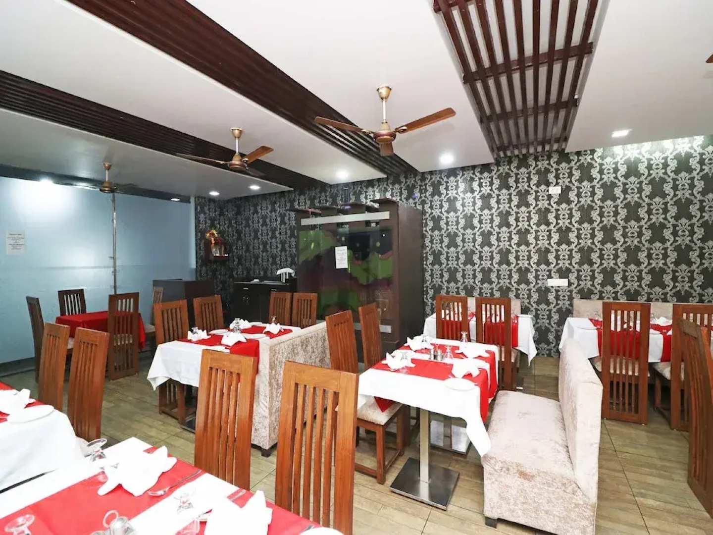 Oyo 3396 Hotel Parichay
